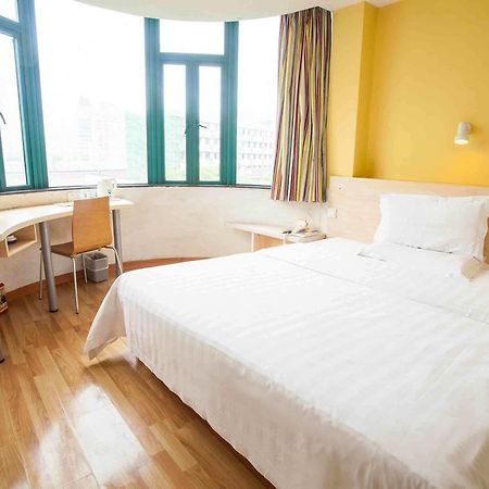 7Days Inn Laiwu Fengcheng West Street Екстер'єр фото