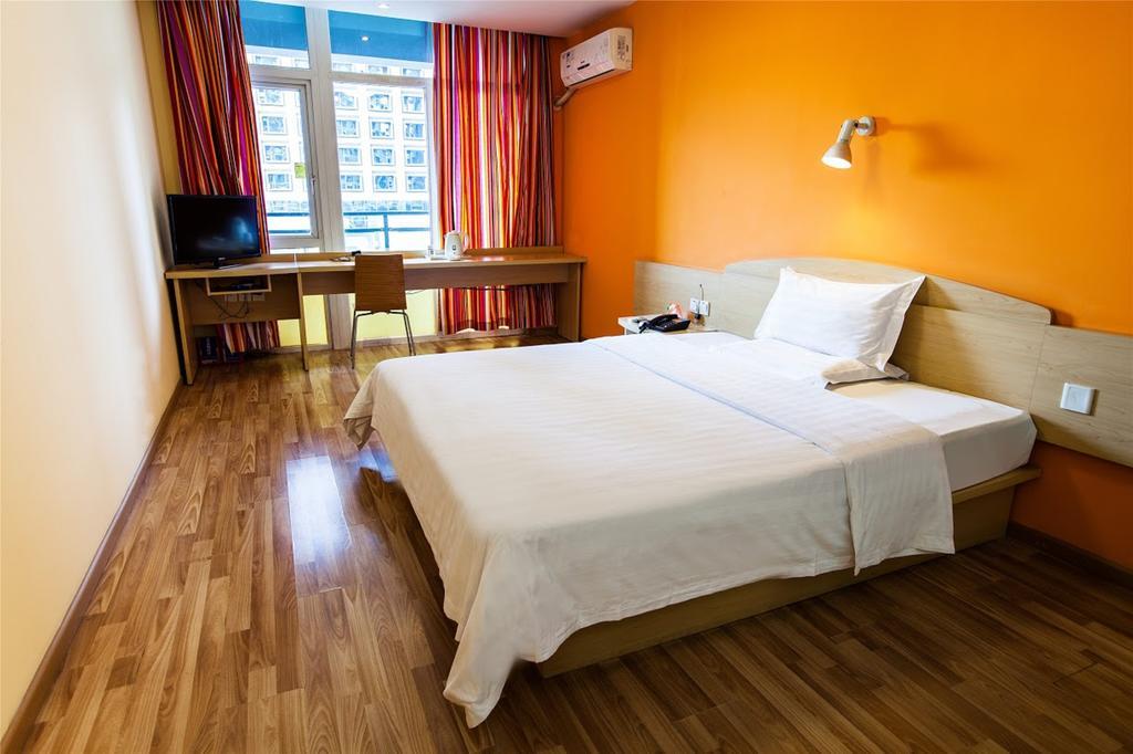 7Days Inn Laiwu Fengcheng West Street Екстер'єр фото