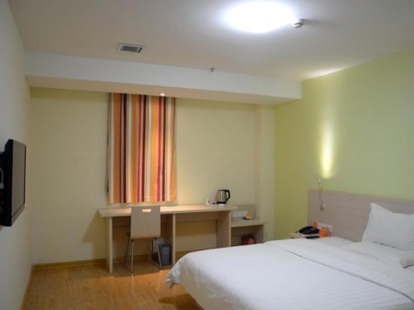7Days Inn Laiwu Fengcheng West Street Екстер'єр фото